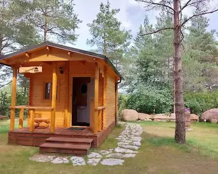 Hubased Majakesed Sopruskonnale Nr 7 & 8 Semesterbostad Nommkula (Saaremaa)
